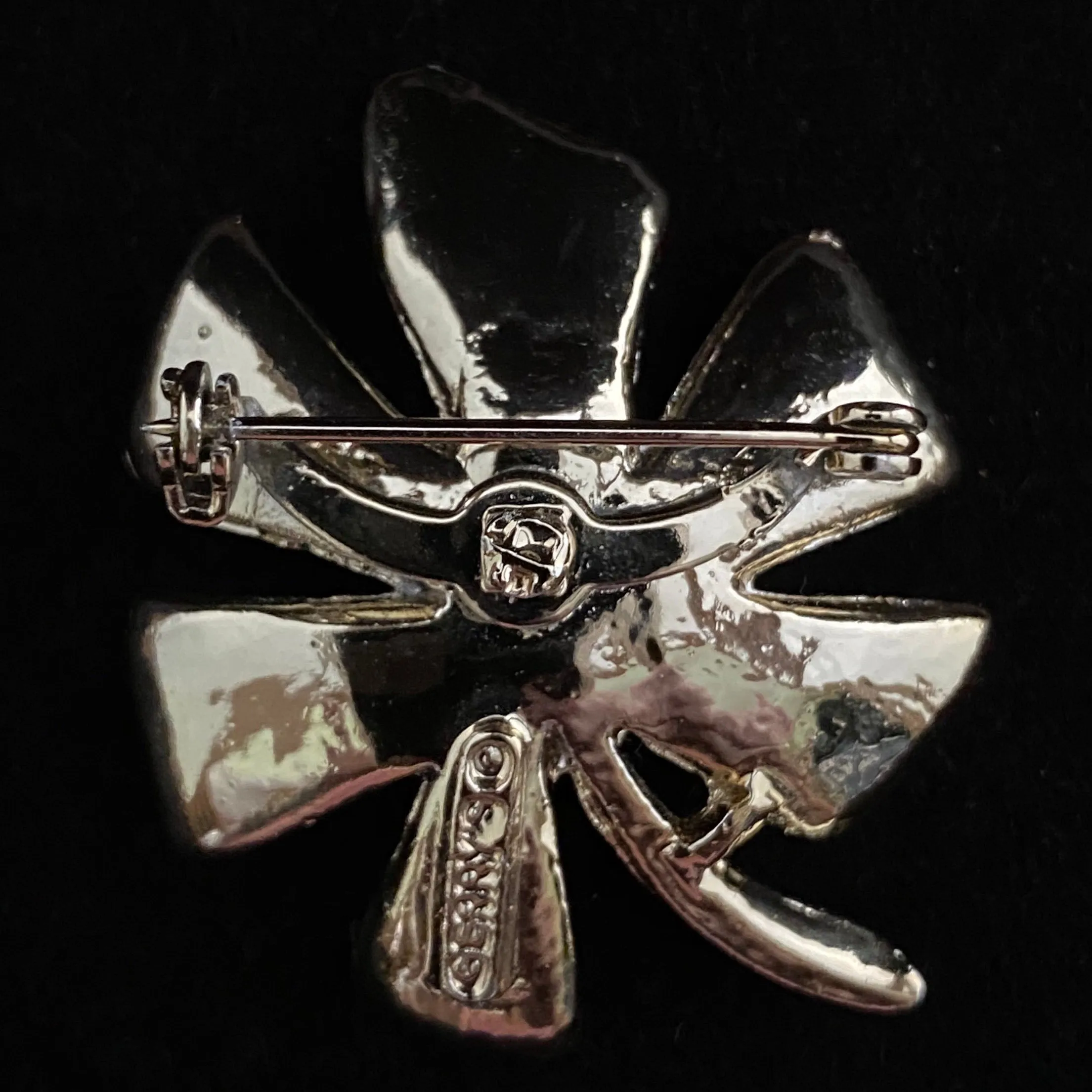 1960s Gerry’s Rhinestone Flower Brooch