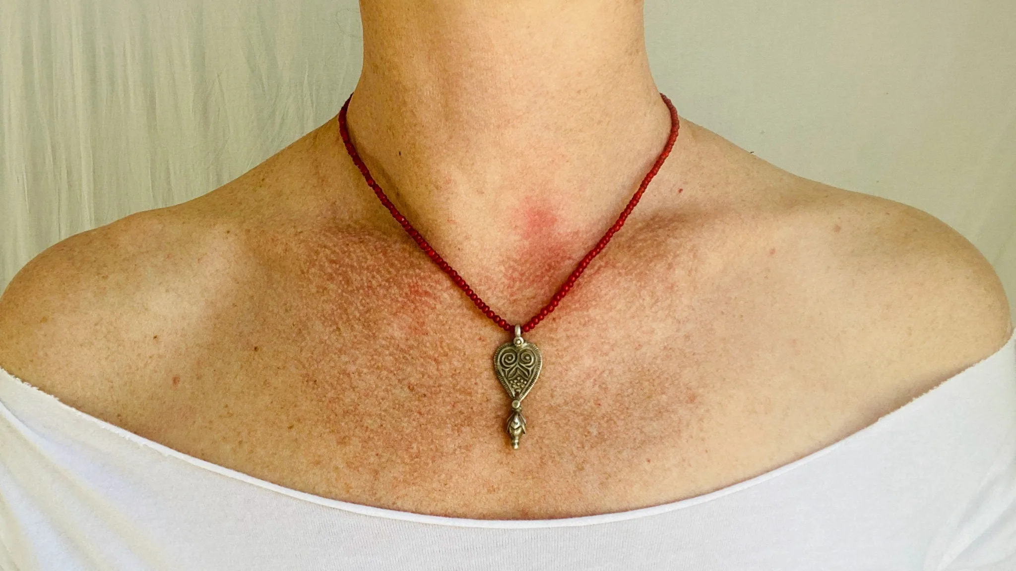 Antique White Heart Silver Pendant Necklace.